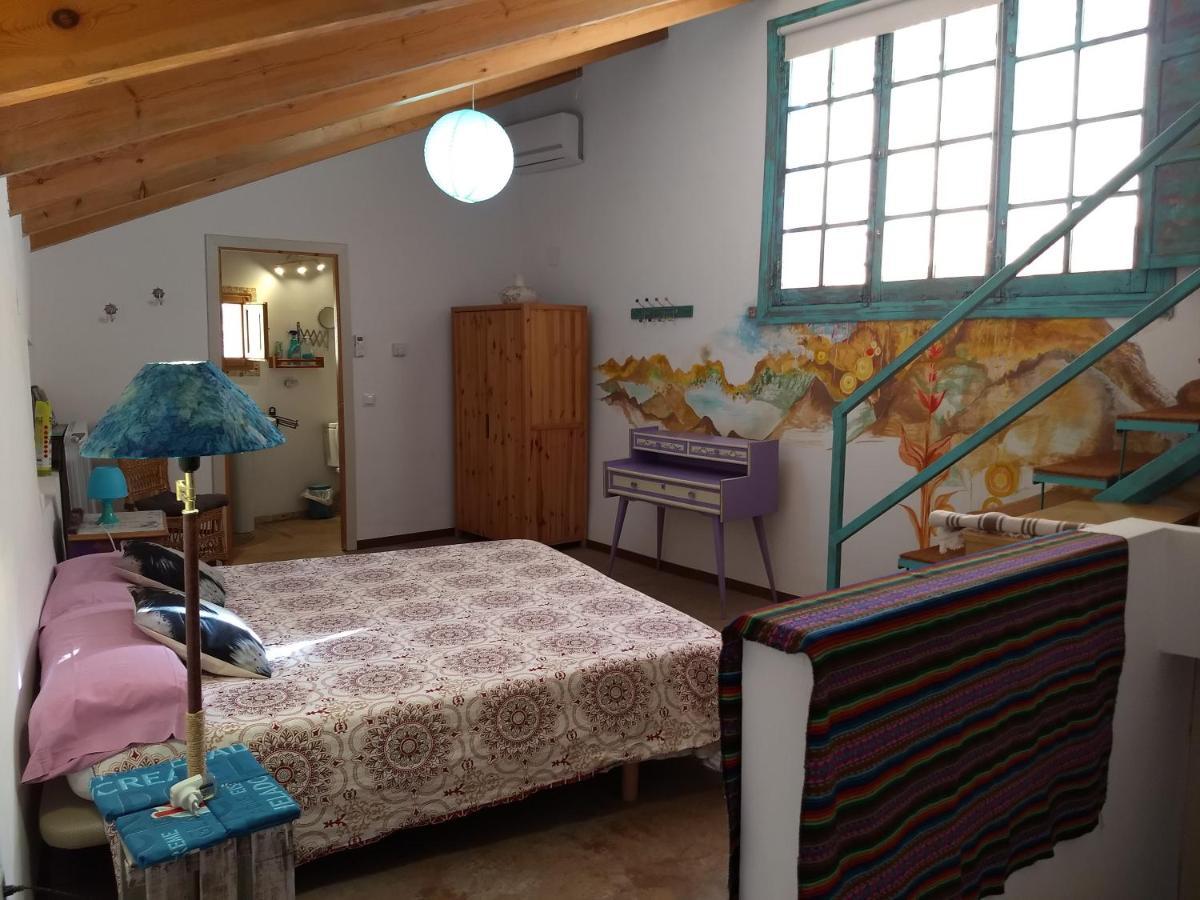 El Retiro De Isabel Guest House Embid de la Ribera ภายนอก รูปภาพ