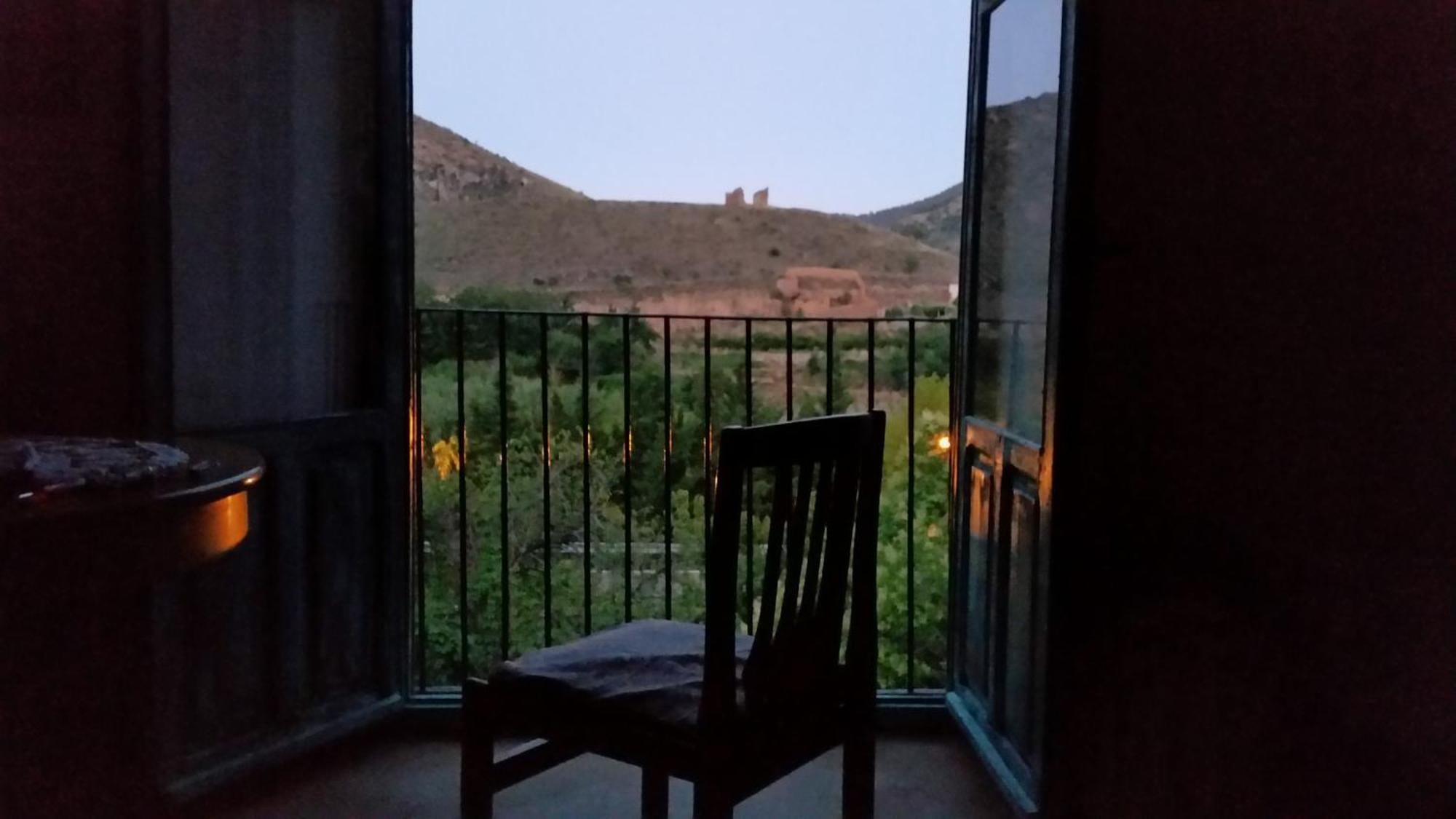 El Retiro De Isabel Guest House Embid de la Ribera ภายนอก รูปภาพ